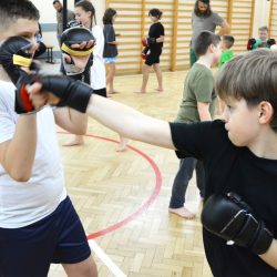 Czy Twoje dziecko powinno trenować kickboxing?